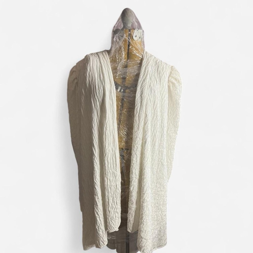 Elegant Cream Textured Cardigan